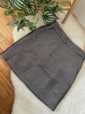 H&M Metallic Silver Skirt 36
